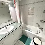 Port Apartament Fréjus