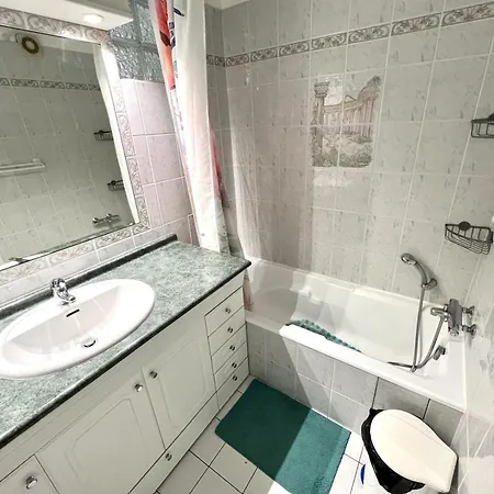 Port Apartment Fréjus